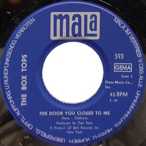 Box Tops - Cry Like A Baby / The Door You Closed To Me - Afbeelding 4