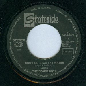 The Beach Boys - Don't Go Near The Water - Afbeelding 3