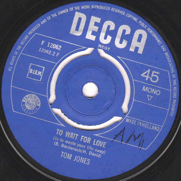 Tom Jones - It's Not Unusual / To Wait For Love 4 Tom Jones - It's Not Unusual / To Wait For Love