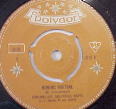 Koninklijke Militaire Kapel - Koning Voetbal 4 Koninklijke Militaire Kapel - Koning Voetbal