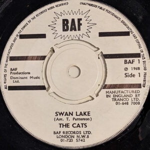 The Cats (2) - Swan Lake