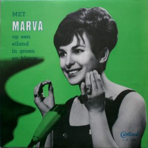 Marva - Met Marva Op Een Eiland In Groen En Blauw