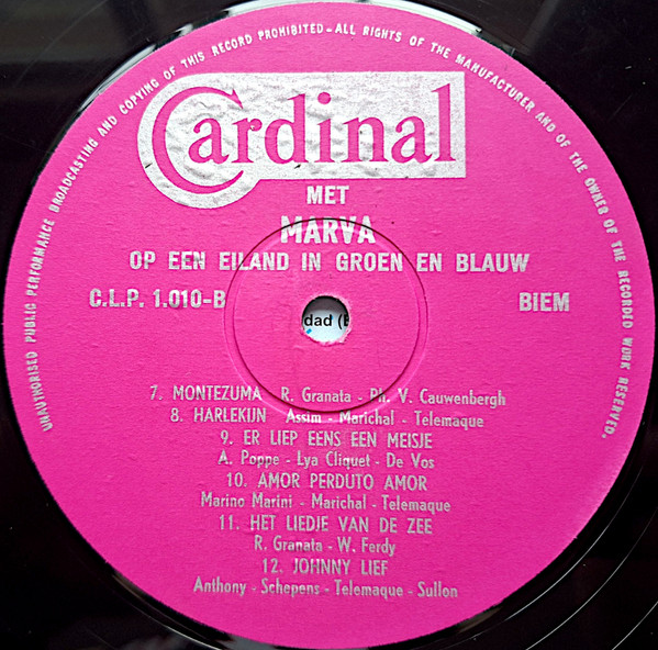 Marva - Met Marva Op Een Eiland In Groen En Blauw 4 Marva - Met Marva Op Een Eiland In Groen En Blauw