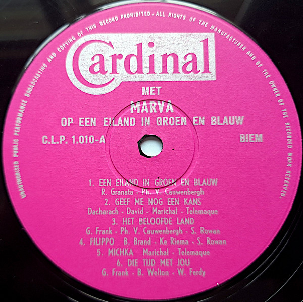 Marva - Met Marva Op Een Eiland In Groen En Blauw 3 Marva - Met Marva Op Een Eiland In Groen En Blauw